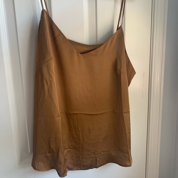 silk top - Picture 2 of 6